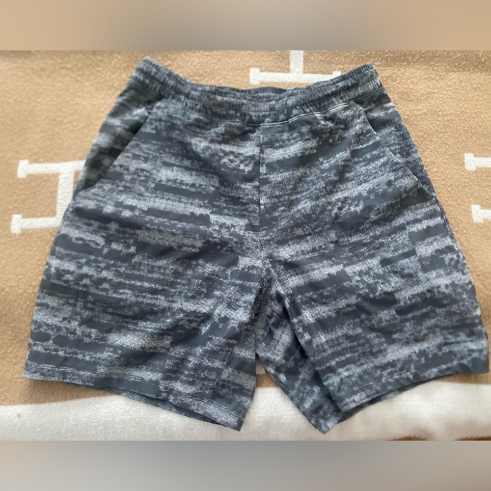 Lululemon Pacebreaker Short 7” Linerless